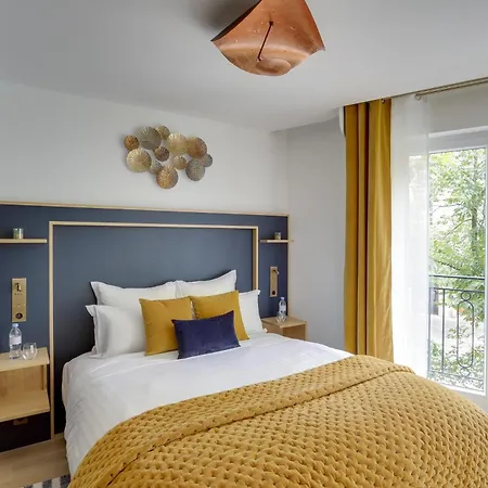 Sejours Parisiens / Etoile / 5* Apartment *